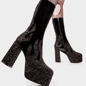 LAMODA Miami Platform Calf Boots